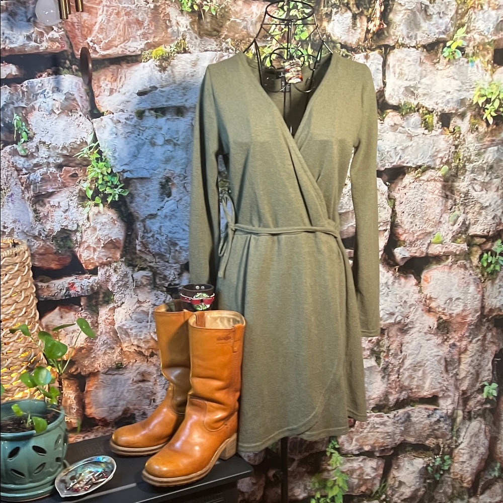 👗 Justify Cozy Soft Wrap Dress — Olive — Sz L / Q